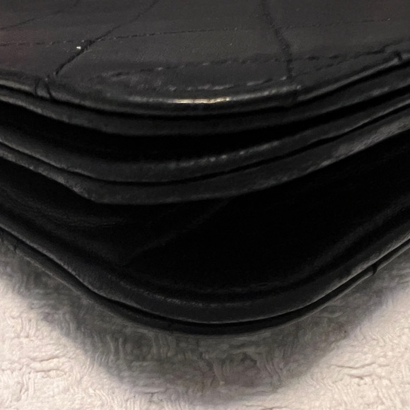 Vintage Chanel Single Flap Purse - Picture 15 of 17